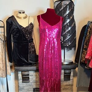 LIVE SHOW LISTING Monday, December 22nd
10AM - SPARKLES AND MORE